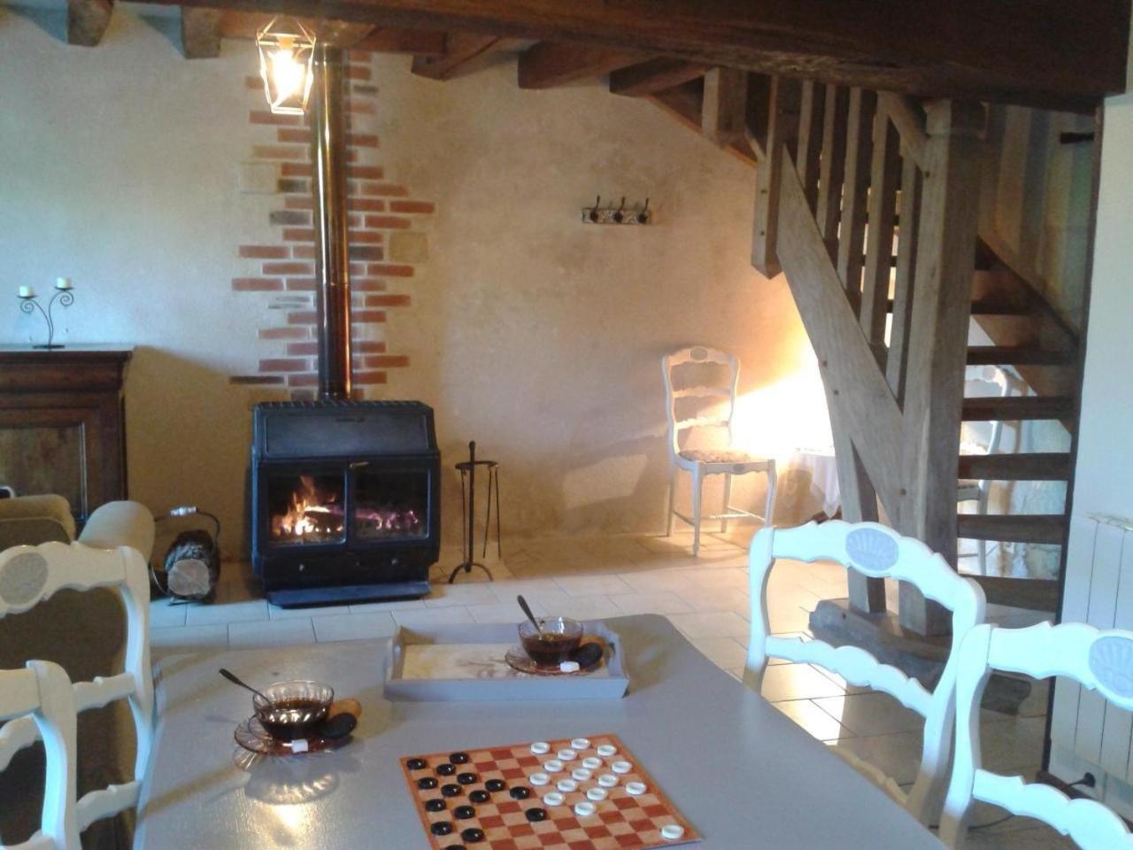 Gites A L'Ombre Des Chenes Chateauvieux  Экстерьер фото